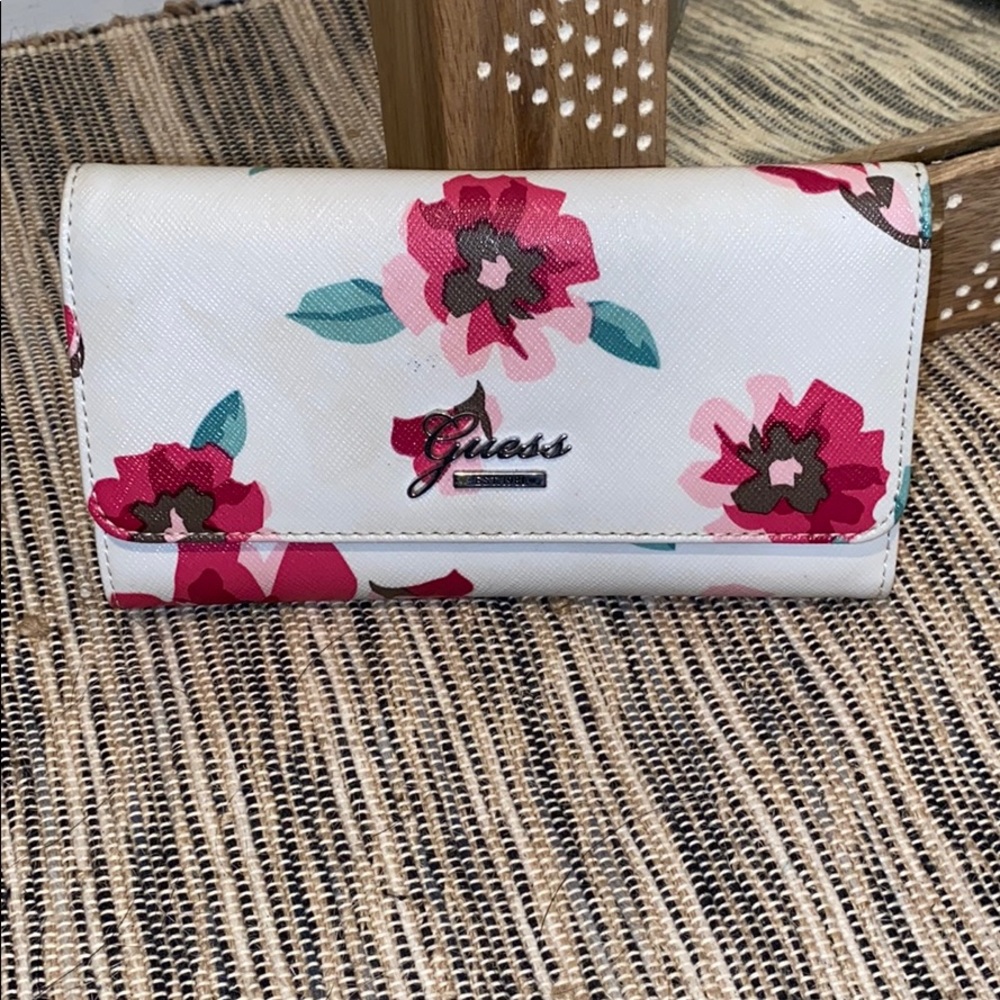 White Floral wallet